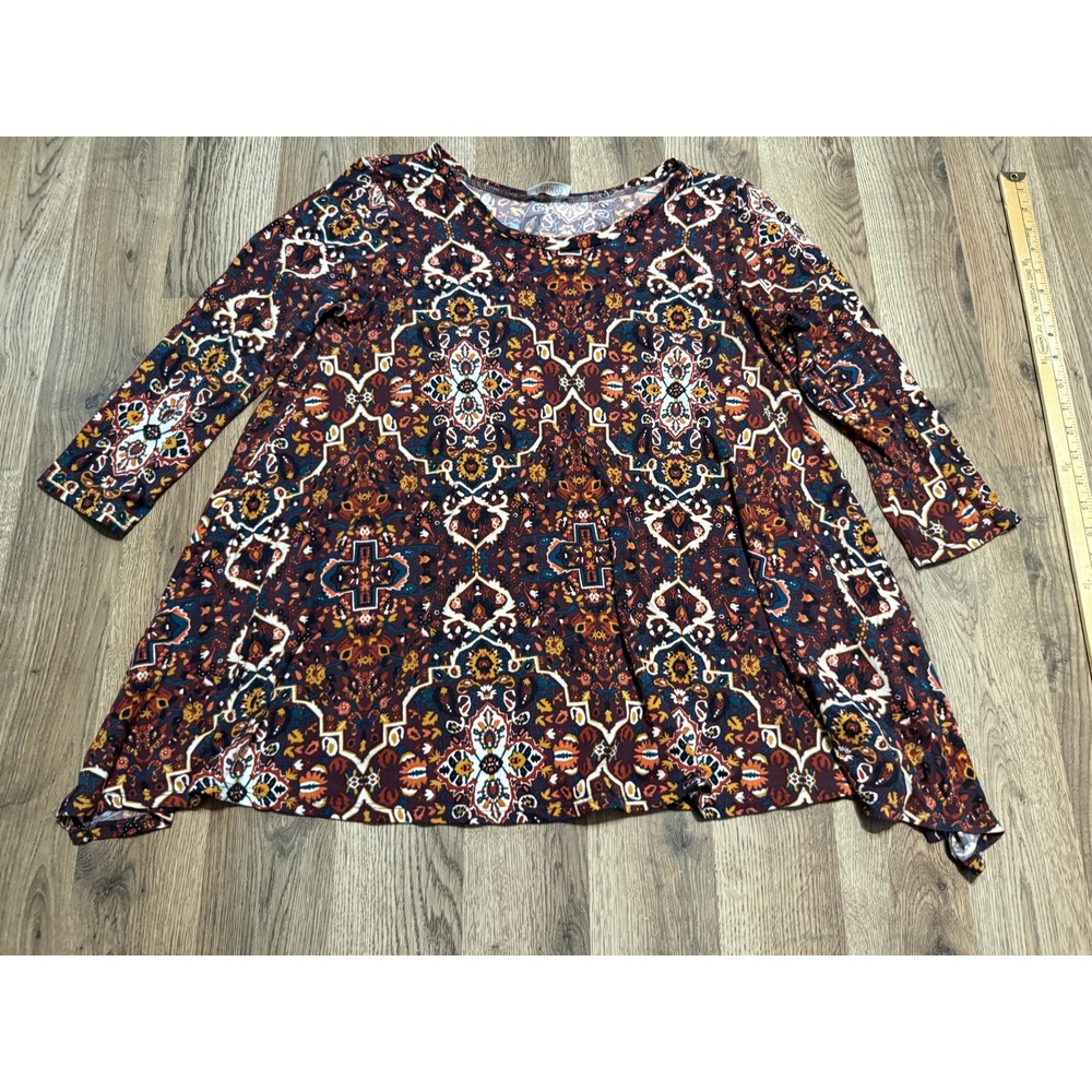 Frumos Shirts Womens Size L Burgundy Multi Tunic 3/4 Sleeve Medallion Print